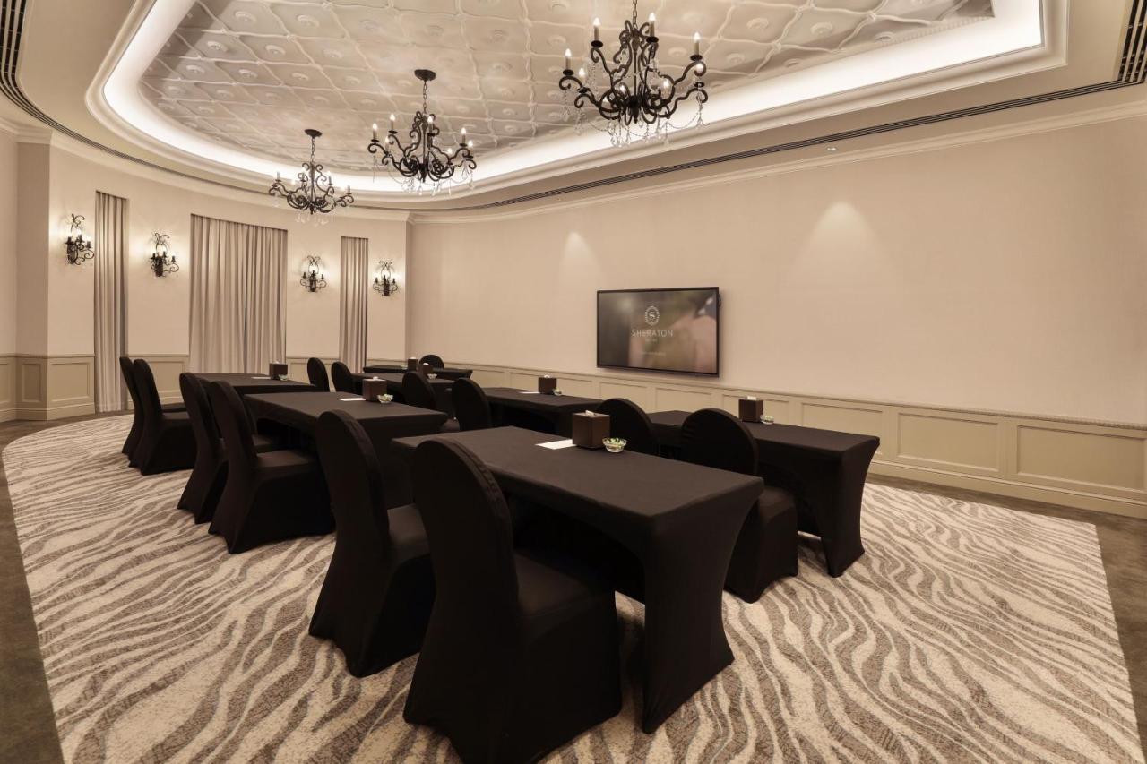 Sheraton & Abu Dhabi