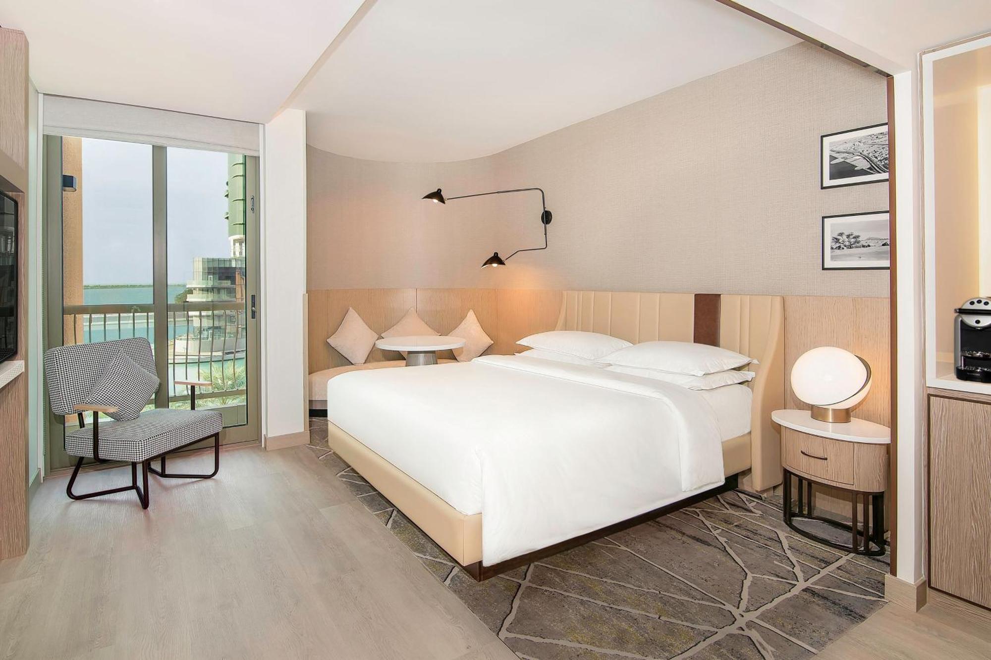 Sheraton & 5*
