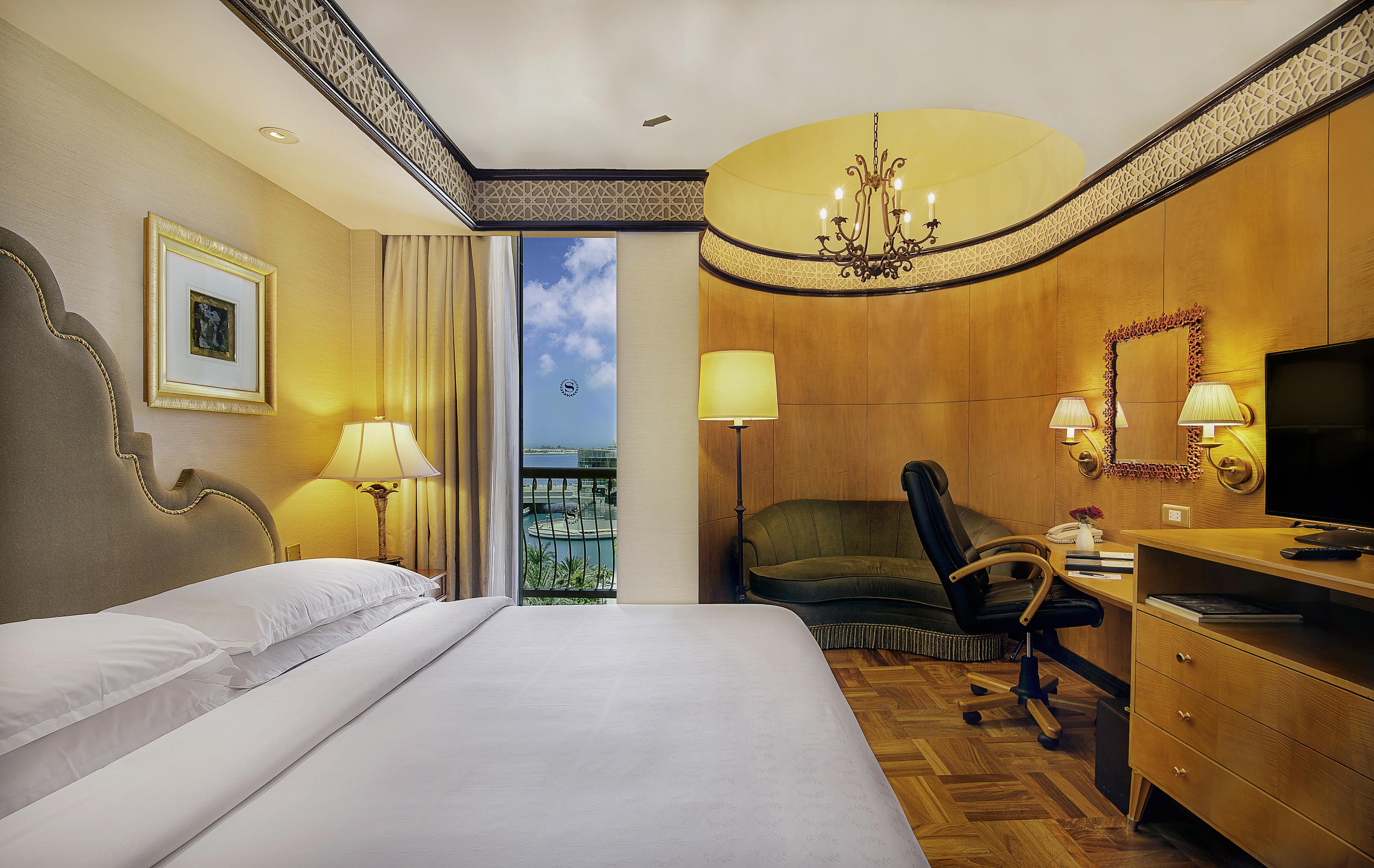 Sheraton &